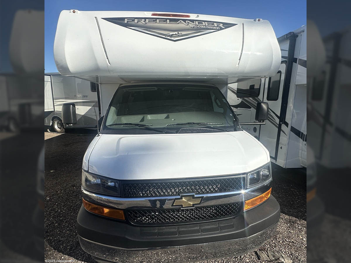 2024-coachmen-freelander-27qb-chevy-02