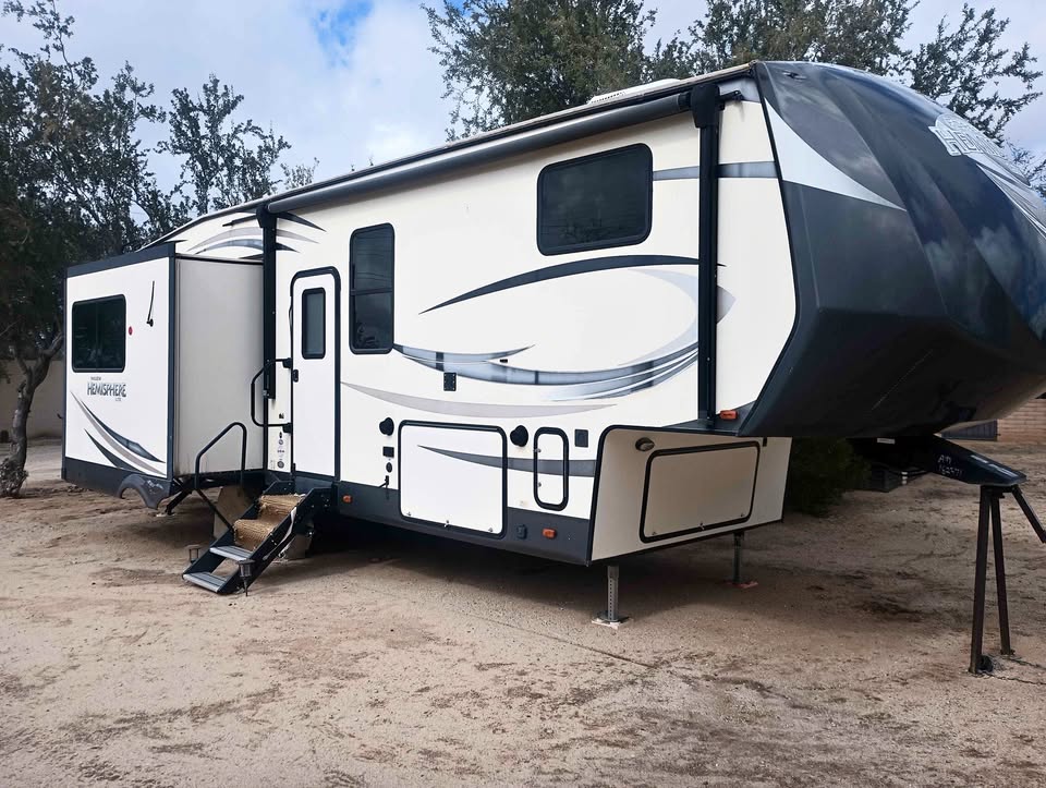 638357150_10242454857772736_4400243975584549176_n